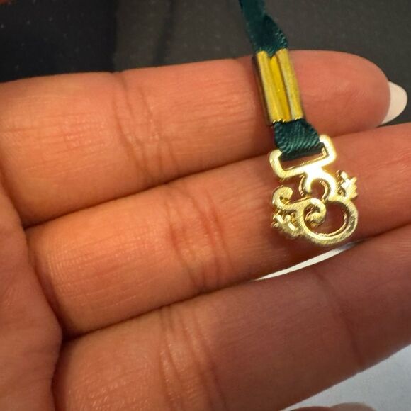 Archer and olive 
Green Journal with Gold Leaf Design#21 - Picture 5 of 6